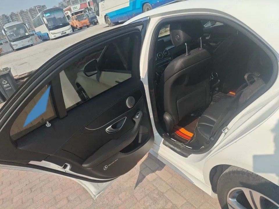 2020 Mercedes-Benz C Class 1.5T 184HP L4 9AT,autocango,china used car exporter,china ev exporter,chinese used car exporter,chinese used ev exporter