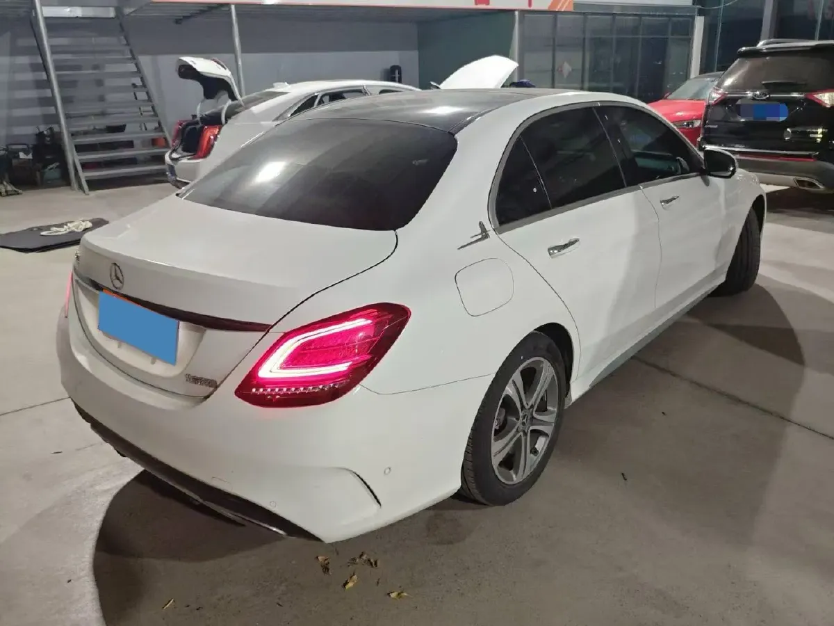 2020 Mercedes-Benz C Class 1.5T 184HP L4 9AT,autocango,china used car exporter,china ev exporter,chinese used car exporter,chinese used ev exporter