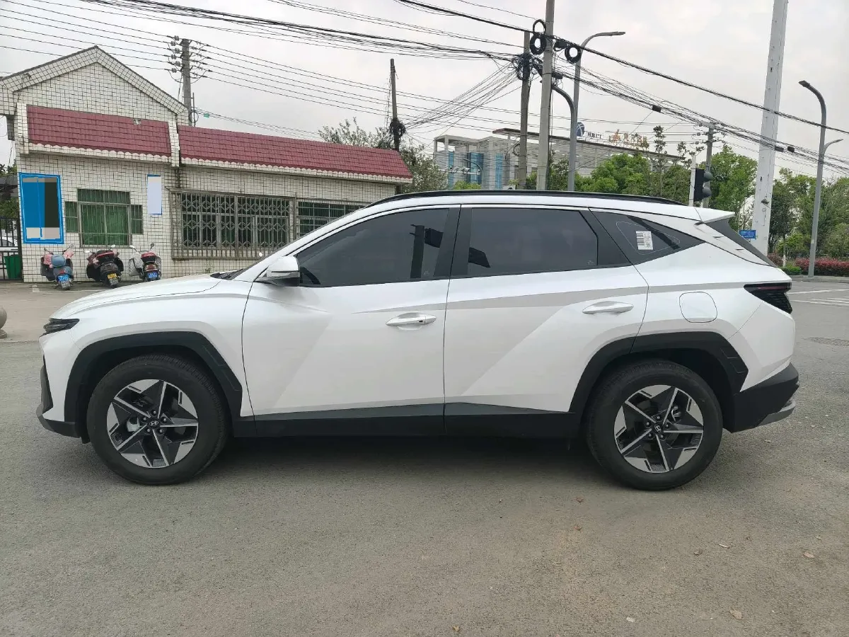 2025 Hyundai Tucson 1.5T 200HP L4 8AT,autocango,china used car exporter,china ev exporter,chinese used car exporter,chinese used ev exporter