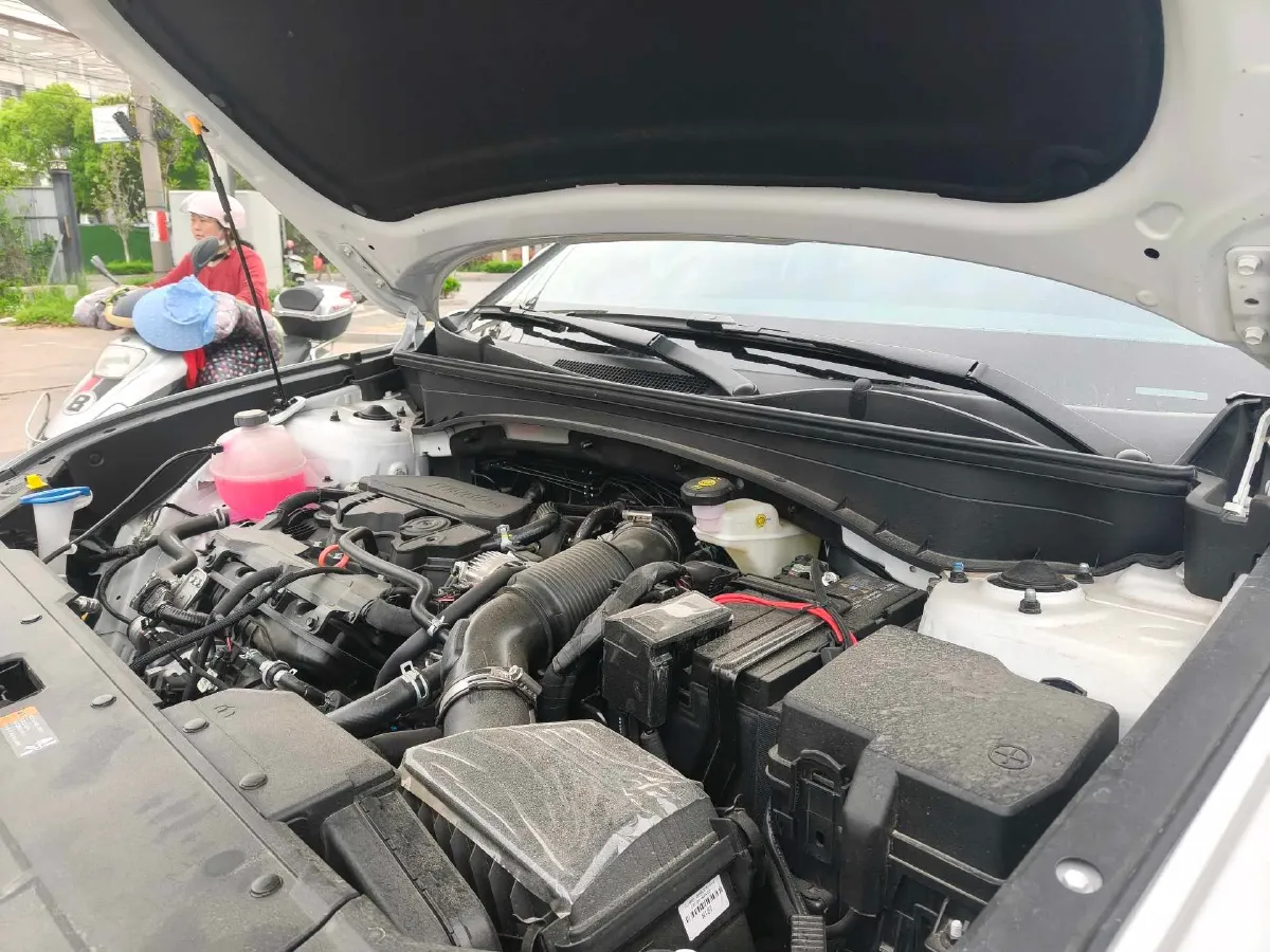 2025 Hyundai Tucson 1.5T 200HP L4 8AT,autocango,china used car exporter,china ev exporter,chinese used car exporter,chinese used ev exporter