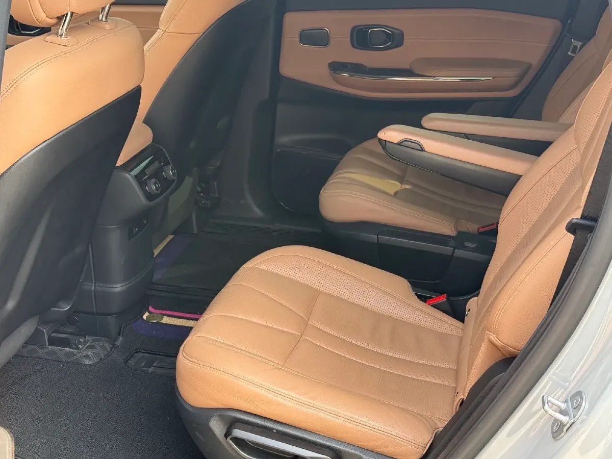 2022 NIO ES8 BEV 100KWH,autocango,china used car exporter,china ev exporter,chinese used car exporter,chinese used ev exporter