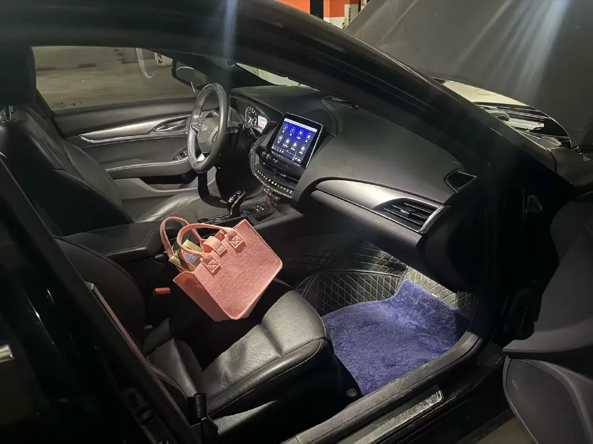 2021 Cadillac CT5 2.0T 237HP L4 10AT,autocango,china used car exporter,china ev exporter,chinese used car exporter,chinese used ev exporter