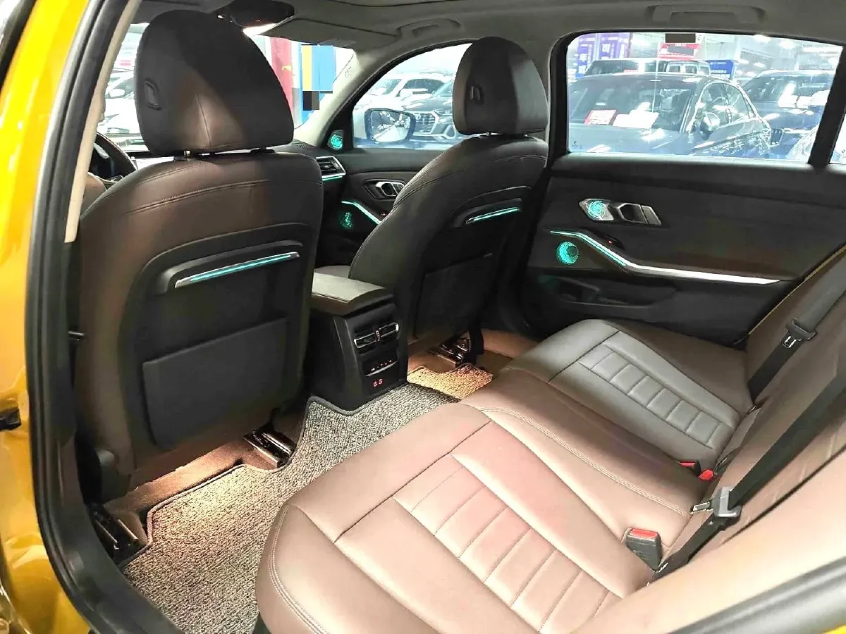 2020 BMW 3 Series 2.0T 184HP L4 8AT,autocango,china used car exporter,china ev exporter,chinese used car exporter,chinese used ev exporter