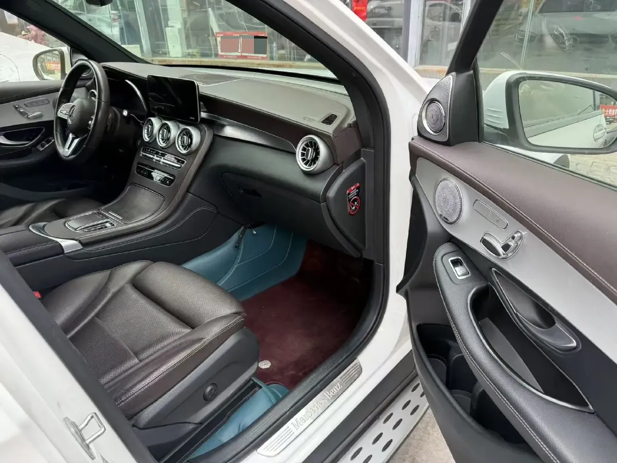 2021 Mercedes-Benz GLC Class 2.0T 197HP L4 9AT,autocango,china used car exporter,china ev exporter,chinese used car exporter,chinese used ev exporter