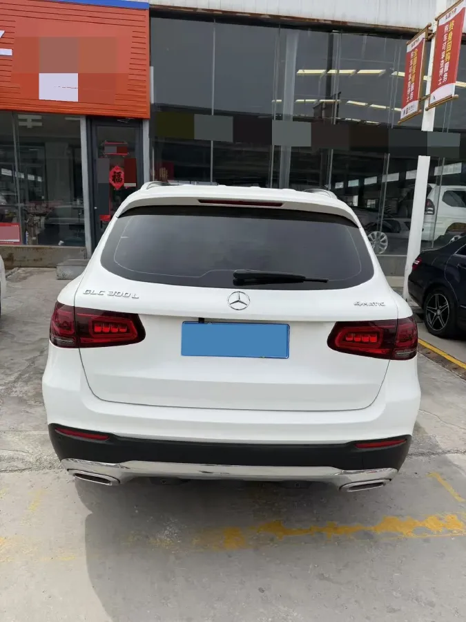 2021 Mercedes-Benz GLC Class 2.0T 197HP L4 9AT,autocango,china used car exporter,china ev exporter,chinese used car exporter,chinese used ev exporter