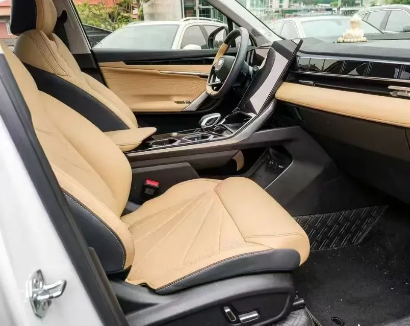 2023 Geely StarRay 1.5T 181HP L4 7DCT,autocango,china used car exporter,china ev exporter,chinese used car exporter,chinese used ev exporter