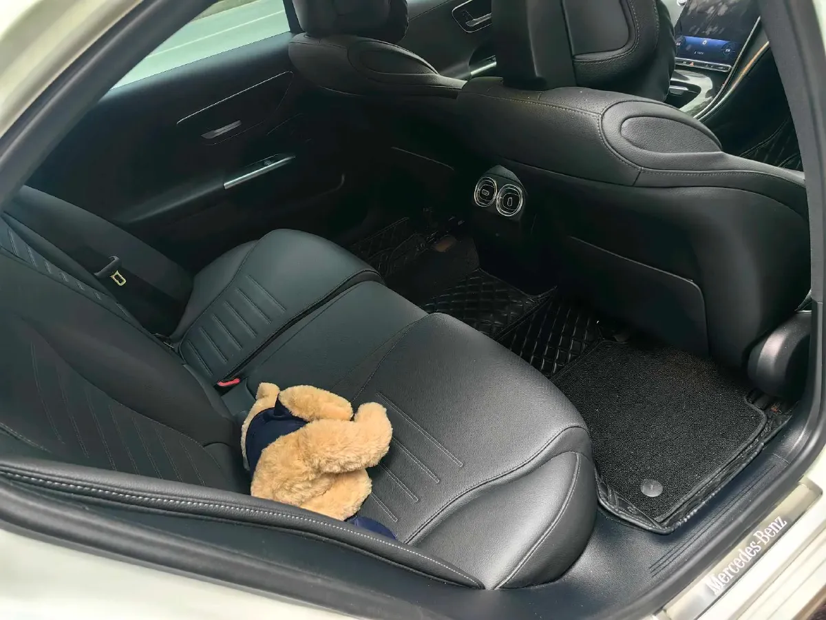 2024 Mercedes-Benz C Class 1.5T 204HP L4 9AT,autocango,china used car exporter,china ev exporter,chinese used car exporter,chinese used ev exporter