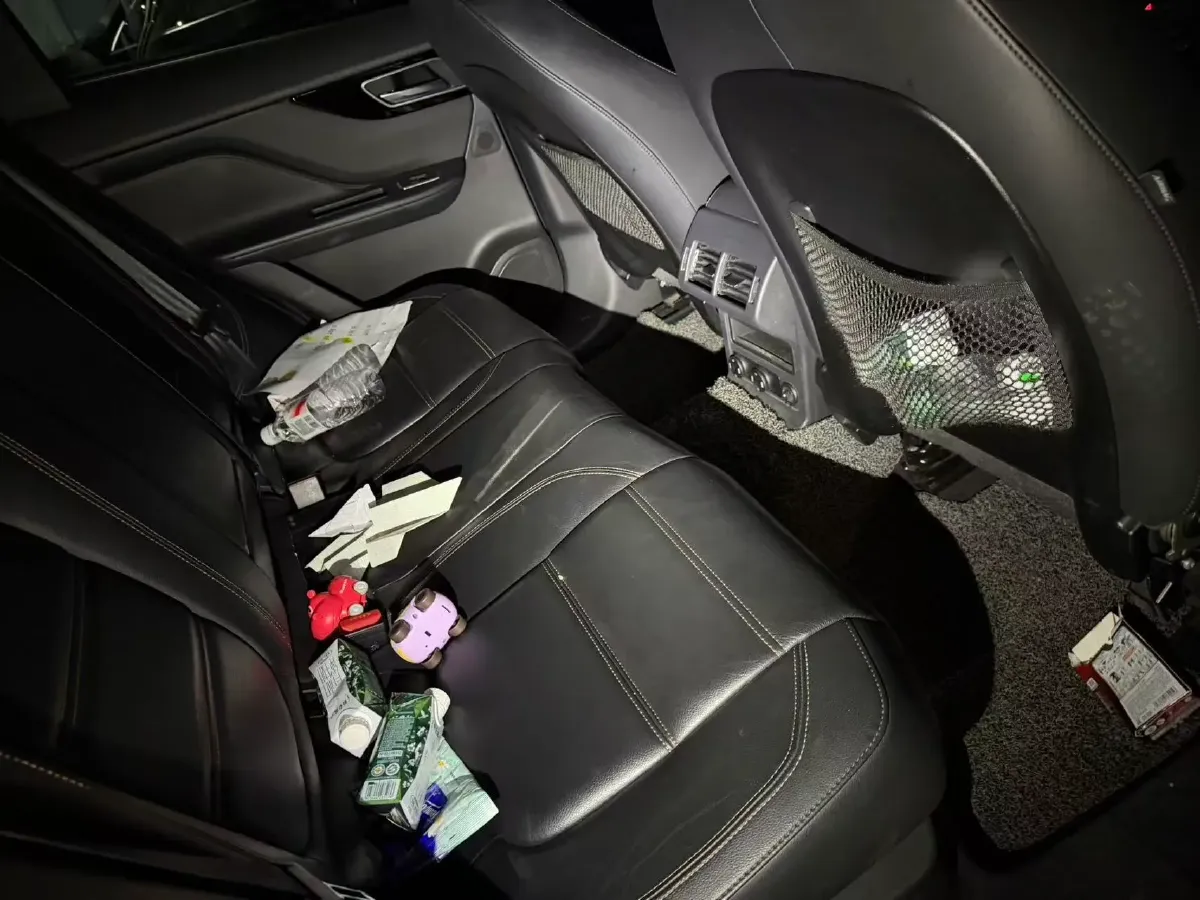 2018 Jaguar F-PACE 2.0T 250HP L4 8AT,autocango,china used car exporter,china ev exporter,chinese used car exporter,chinese used ev exporter