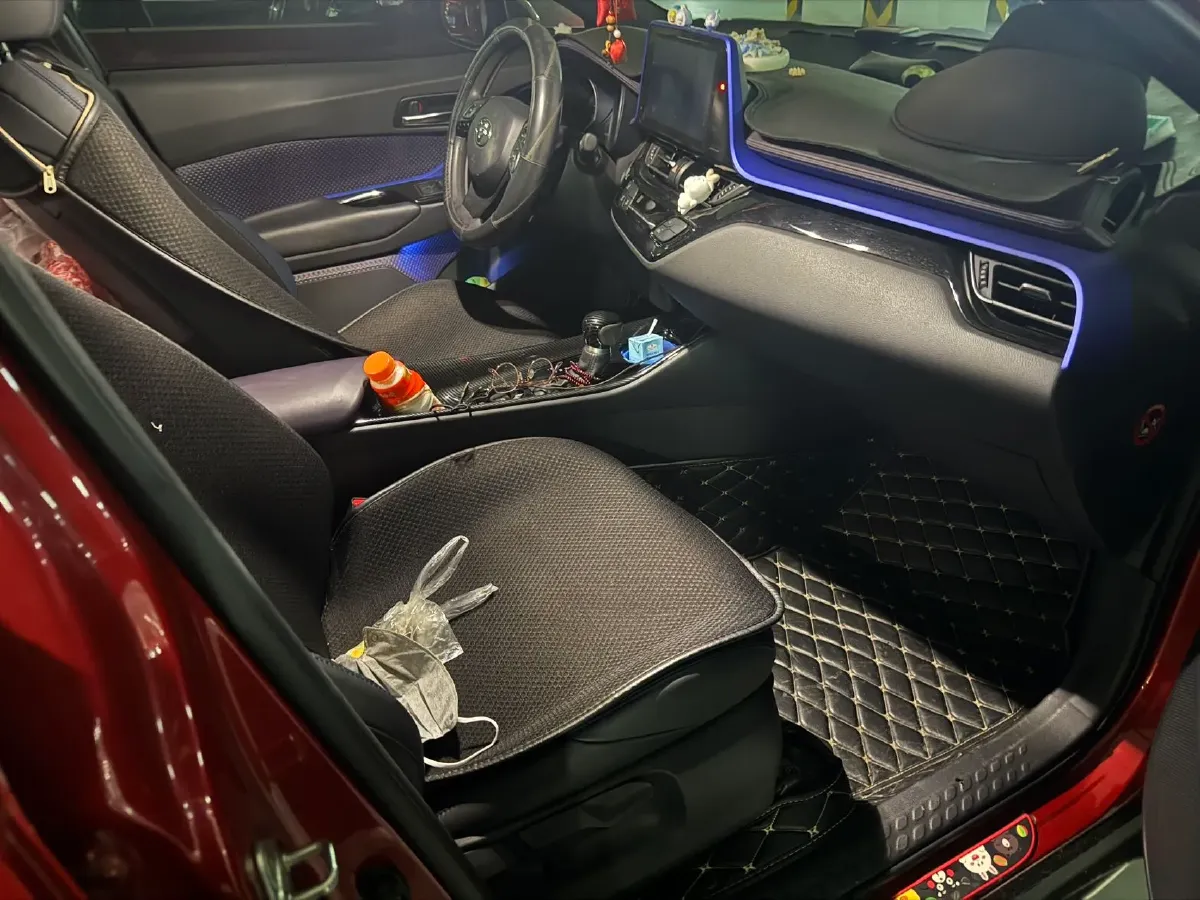 2020 Toyota C-HR 2.0L 171HP L4 CVT,autocango,china used car exporter,china ev exporter,chinese used car exporter,chinese used ev exporter