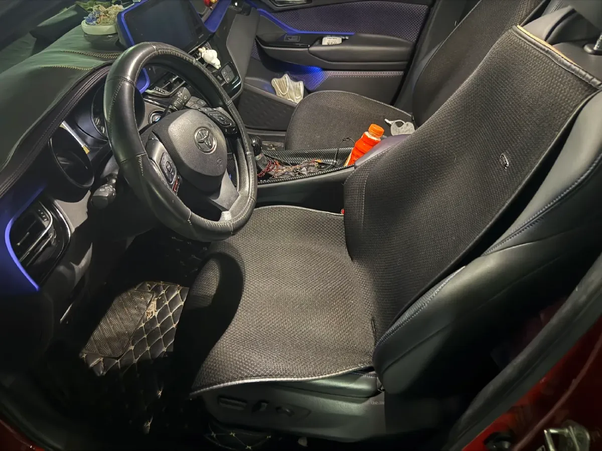 2020 Toyota C-HR 2.0L 171HP L4 CVT,autocango,china used car exporter,china ev exporter,chinese used car exporter,chinese used ev exporter