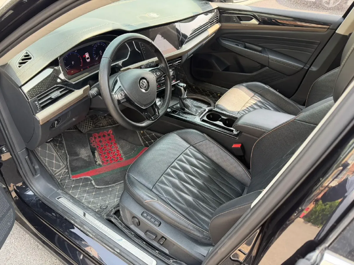 2020 Volkswagen Passat 2.0T 186HP L4 7DCT,autocango,china used car exporter,china ev exporter,chinese used car exporter,chinese used ev exporter