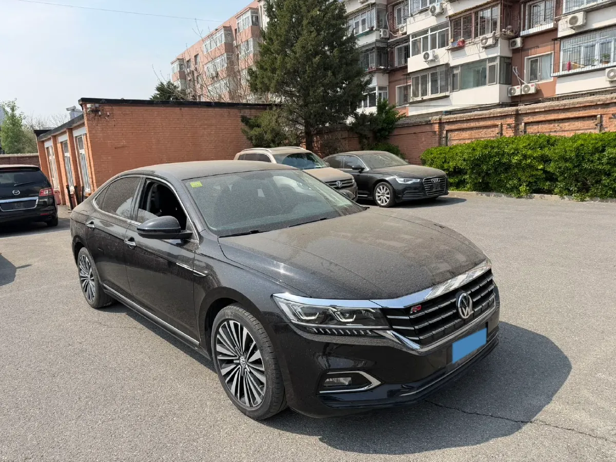 2020 Volkswagen Passat 2.0T 186HP L4 7DCT,autocango,china used car exporter,china ev exporter,chinese used car exporter,chinese used ev exporter