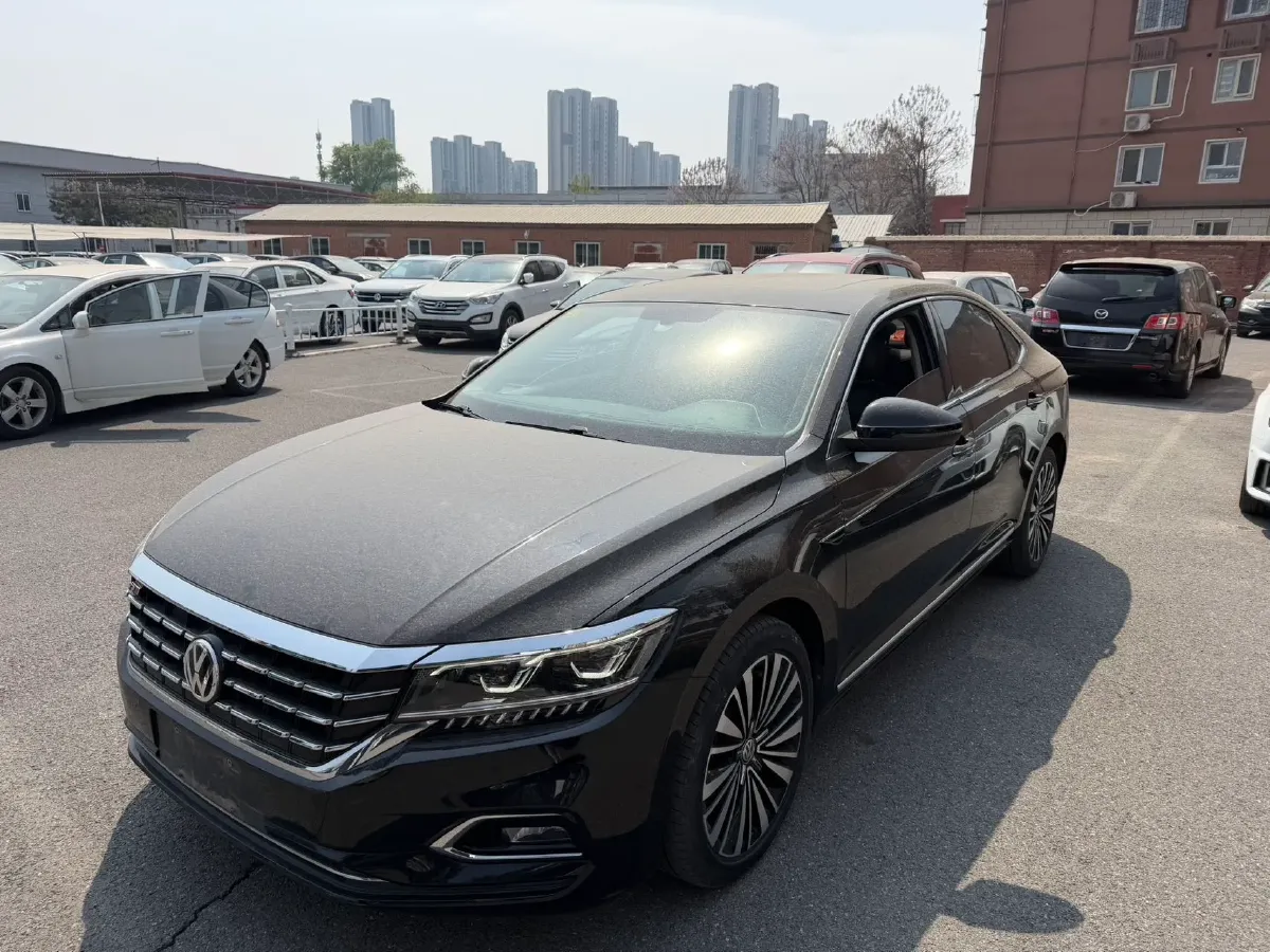 2020 Volkswagen Passat 2.0T 186HP L4 7DCT,autocango,china used car exporter,china ev exporter,chinese used car exporter,chinese used ev exporter