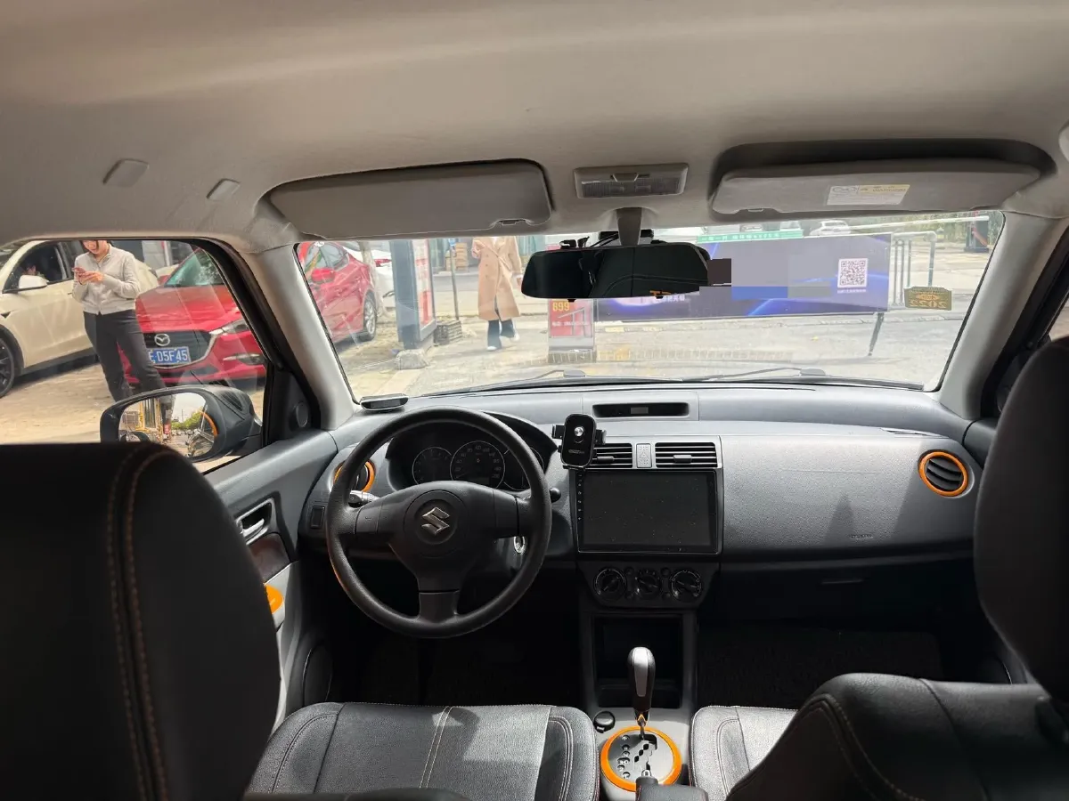 2016 Suzuki Swift 1.5L 103HP L4 4AT,autocango,china used car exporter,china ev exporter,chinese used car exporter,chinese used ev exporter