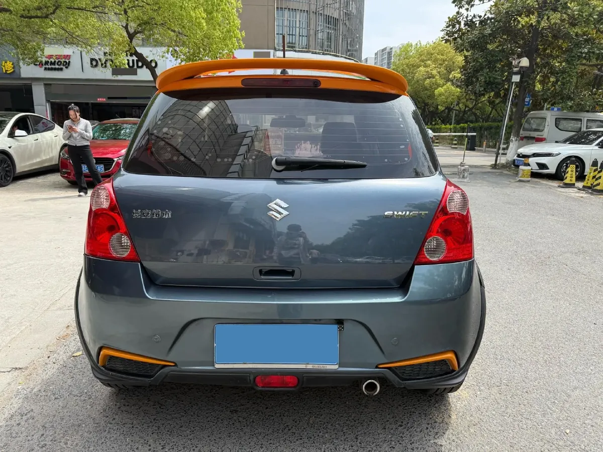2016 Suzuki Swift 1.5L 103HP L4 4AT,autocango,china used car exporter,china ev exporter,chinese used car exporter,chinese used ev exporter