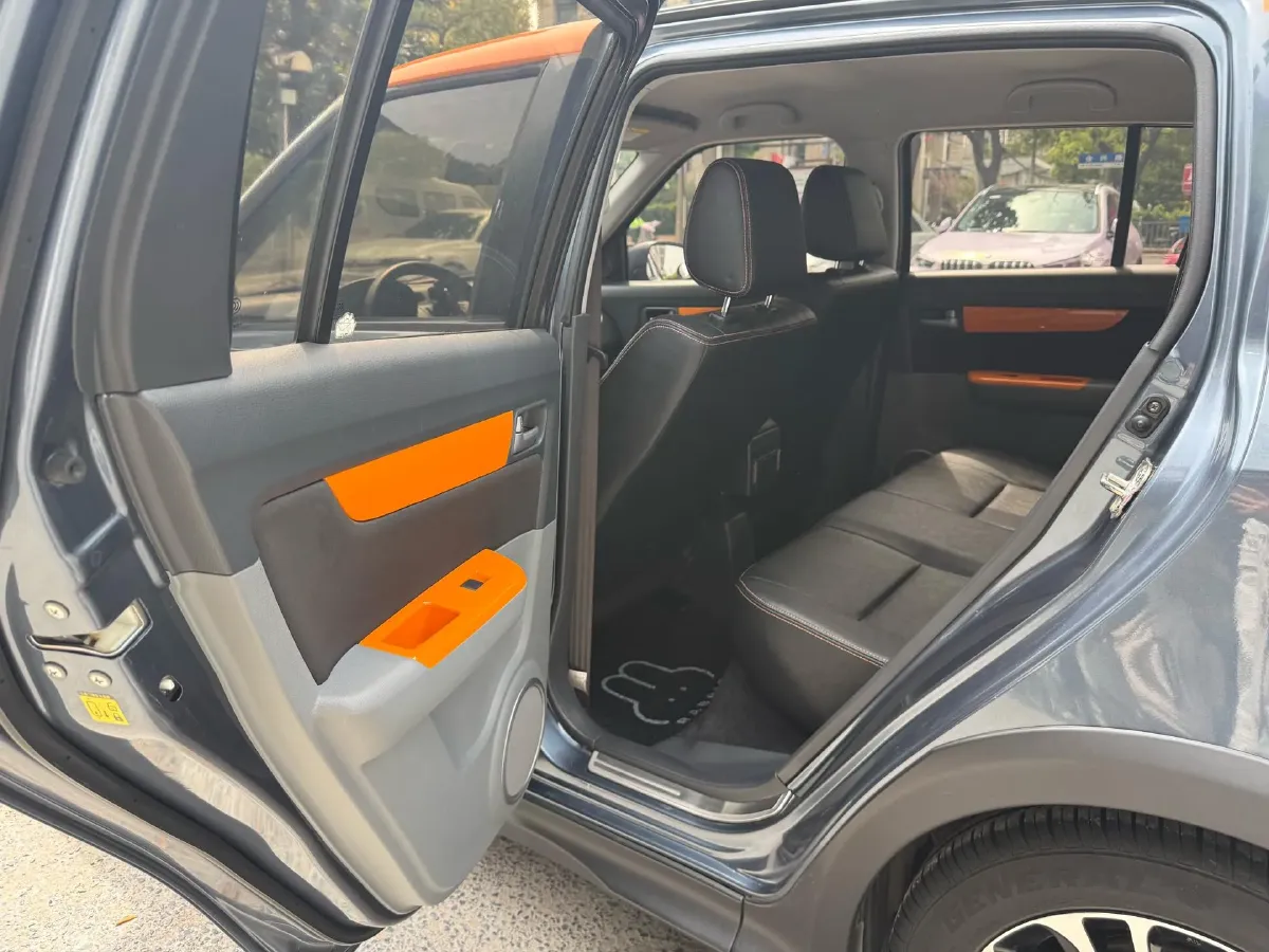 2016 Suzuki Swift 1.5L 103HP L4 4AT,autocango,china used car exporter,china ev exporter,chinese used car exporter,chinese used ev exporter