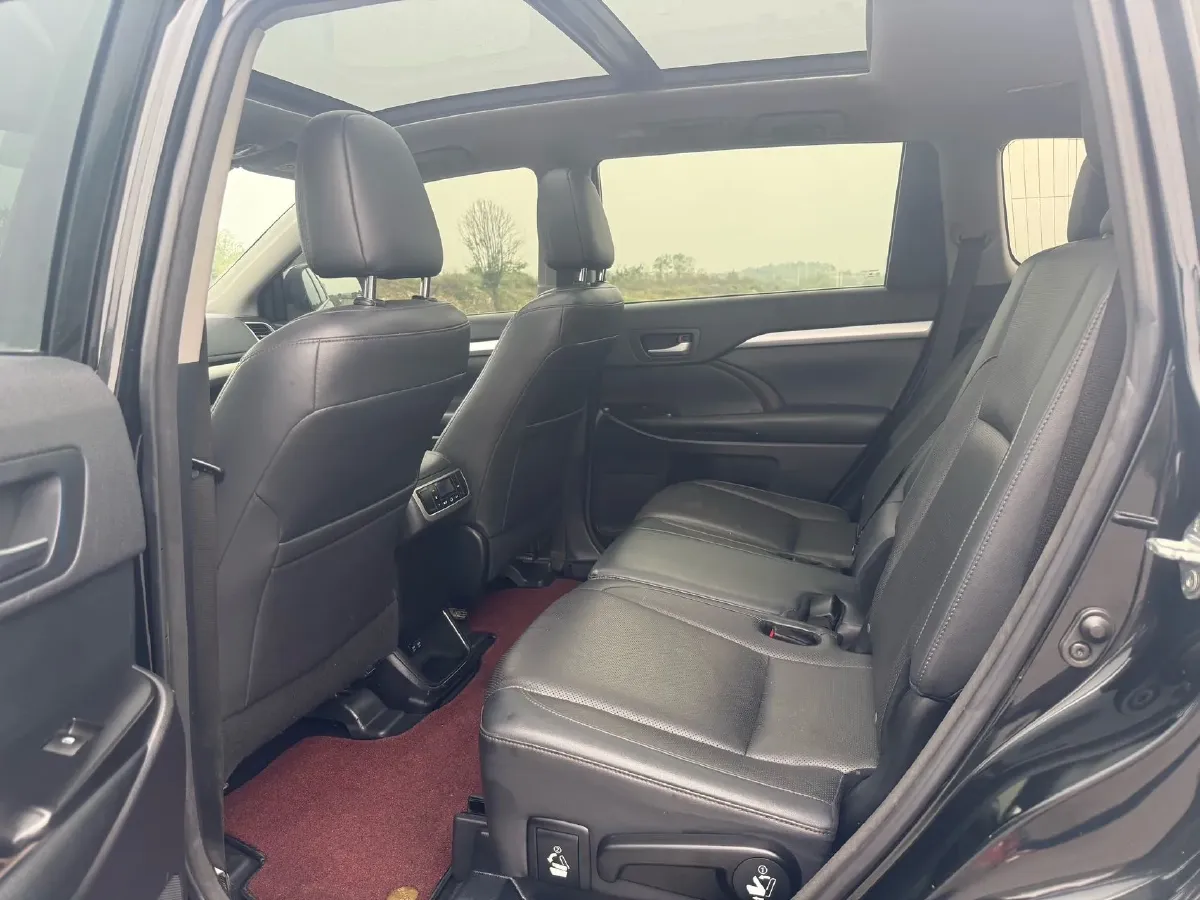 2018 Toyota Highlander 2.0T 220HP L4 6AT,autocango,china used car exporter,china ev exporter,chinese used car exporter,chinese used ev exporter