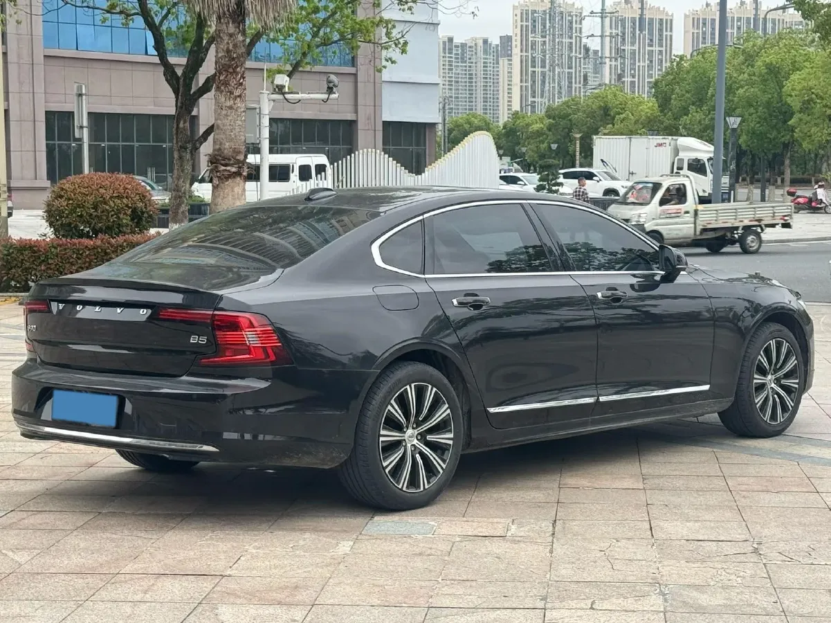 2021 Volvo S90 2.0T 250HP L4 8AT,autocango,china used car exporter,china ev exporter,chinese used car exporter,chinese used ev exporter