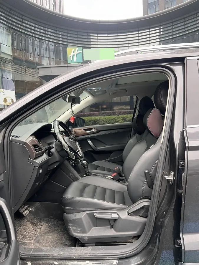 2020 Volkswagen Tharu 1.4T 150HP L4 7DCT,autocango,china used car exporter,china ev exporter,chinese used car exporter,chinese used ev exporter