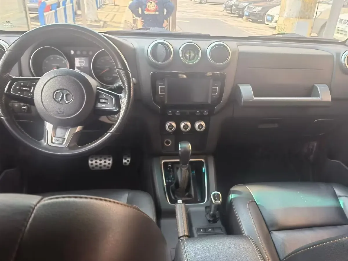 2017 Beijing BJ40 2.3T 250HP L4 6AT,autocango,china used car exporter,china ev exporter,chinese used car exporter,chinese used ev exporter