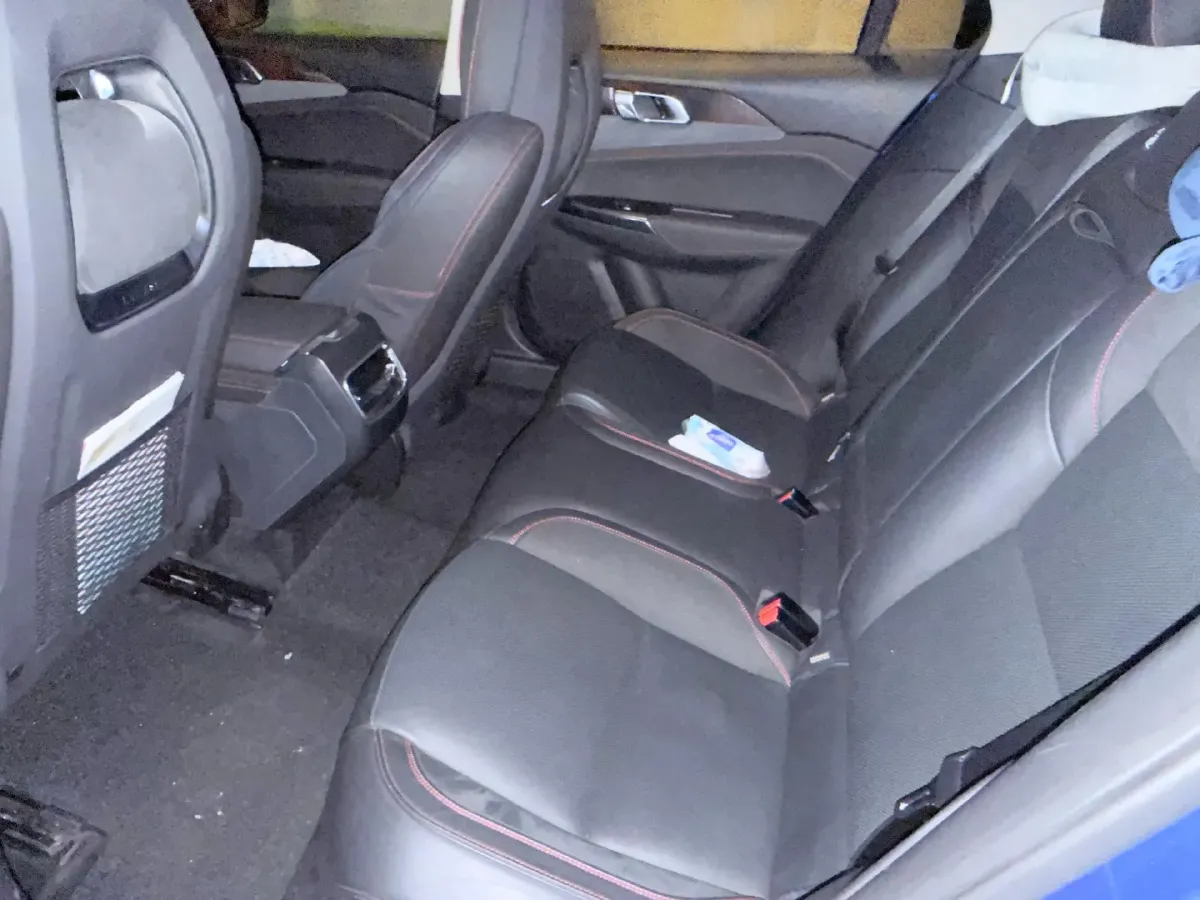 2018 Toyota C-HR 2.0L 171HP L4 CVT,autocango,china used car exporter,china ev exporter,chinese used car exporter,chinese used ev exporter