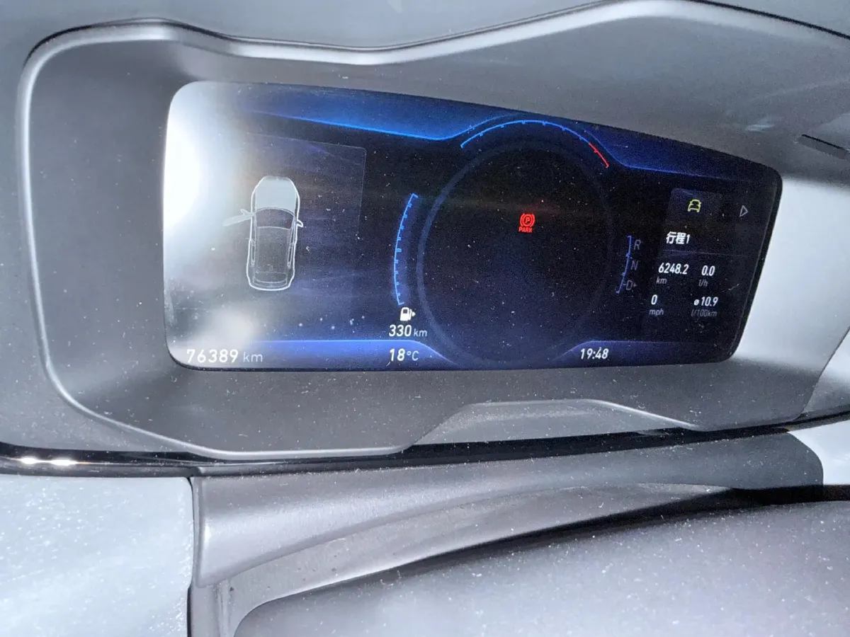 2018 Toyota C-HR 2.0L 171HP L4 CVT,autocango,china used car exporter,china ev exporter,chinese used car exporter,chinese used ev exporter