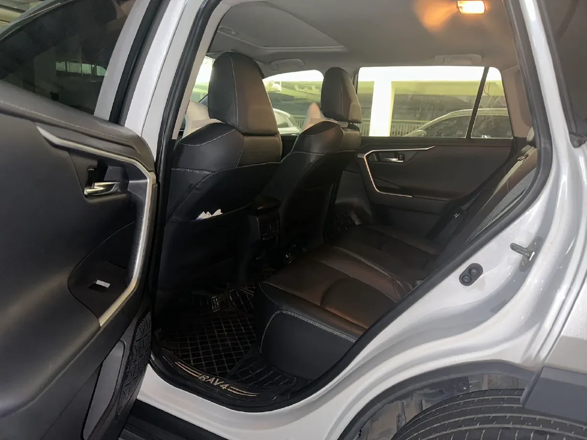 2022 Toyota RAV4 2.0L 171HP L4 CVT,autocango,china used car exporter,china ev exporter,chinese used car exporter,chinese used ev exporter