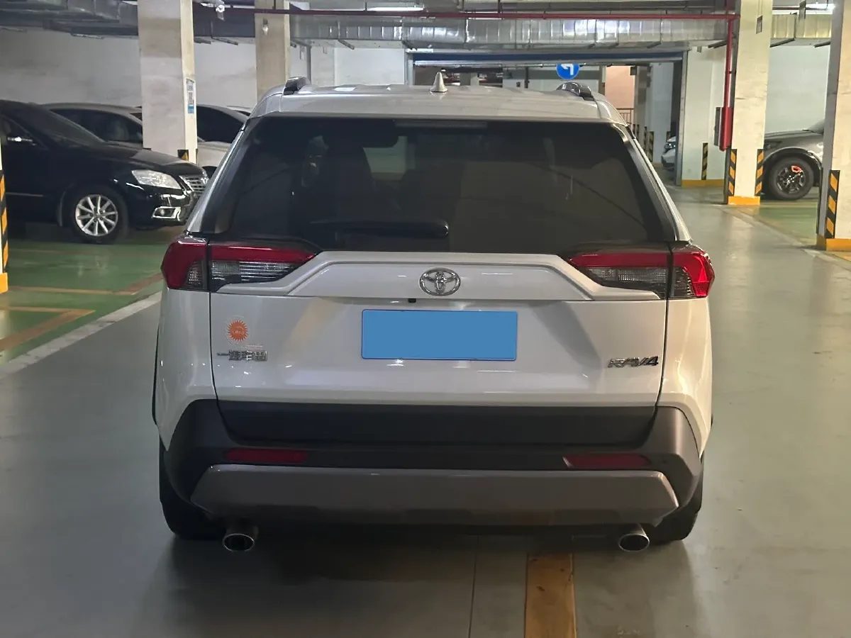 2022 Toyota RAV4 2.0L 171HP L4 CVT,autocango,china used car exporter,china ev exporter,chinese used car exporter,chinese used ev exporter