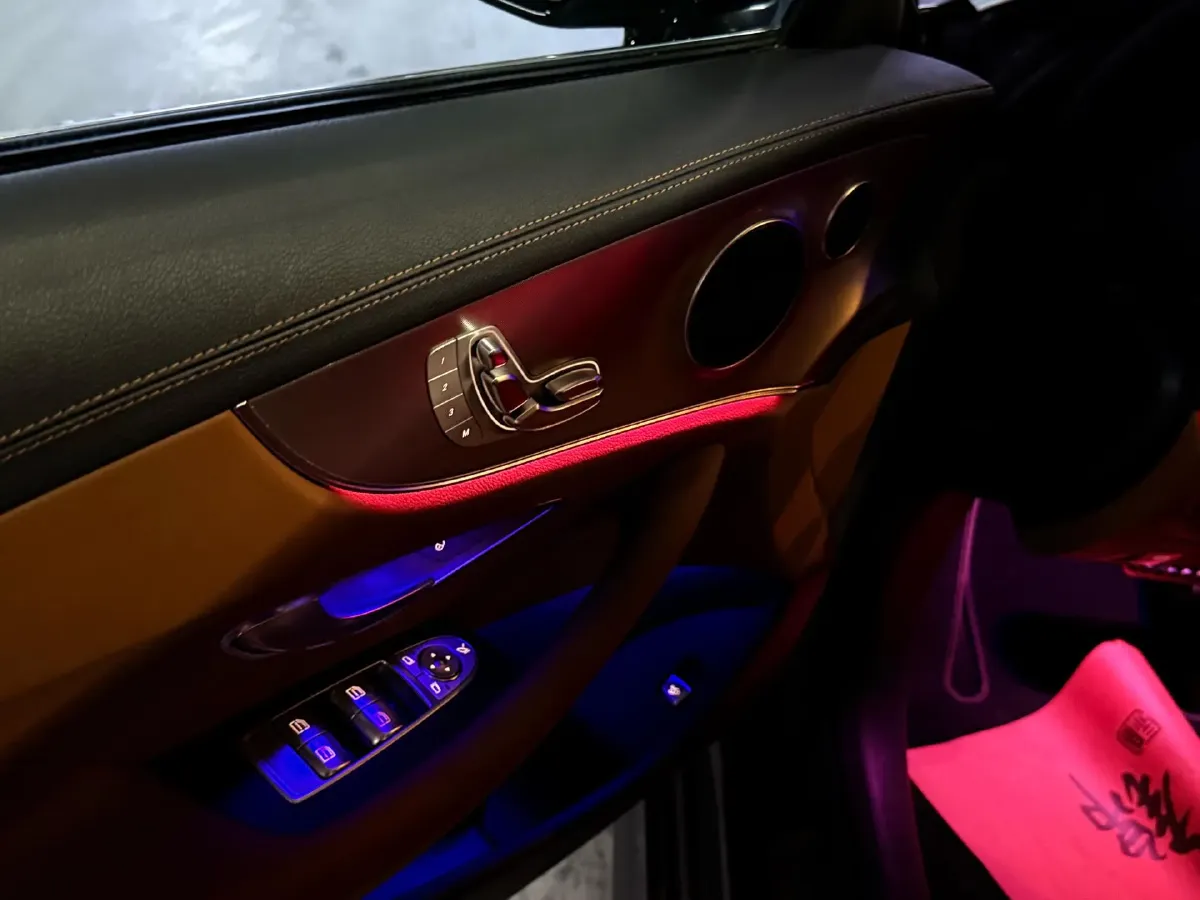 2020 Mercedes-Benz E Class 1.5T 184HP L4 9AT,autocango,china used car exporter,china ev exporter,chinese used car exporter,chinese used ev exporter