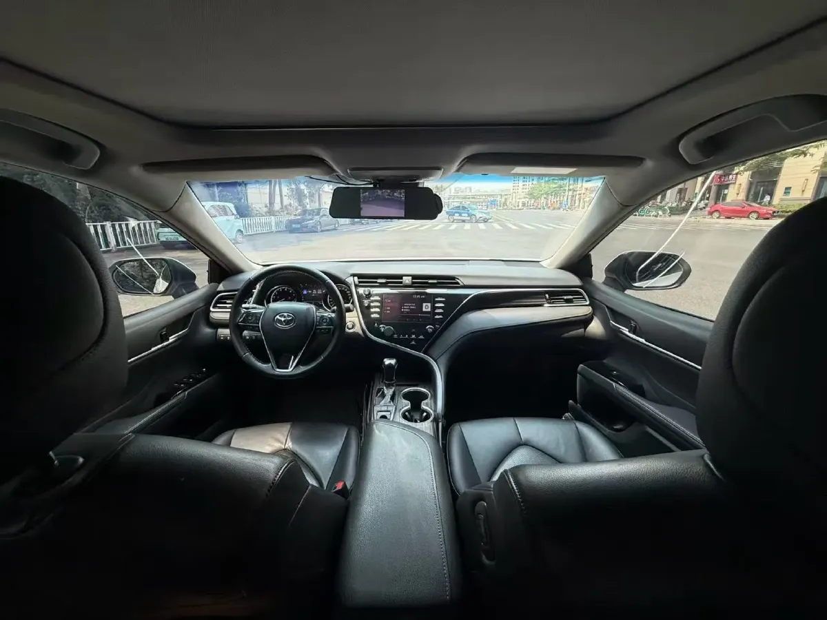 2018 Toyota Camry 2.5L 209HP L4 8AT,autocango,china used car exporter,china ev exporter,chinese used car exporter,chinese used ev exporter