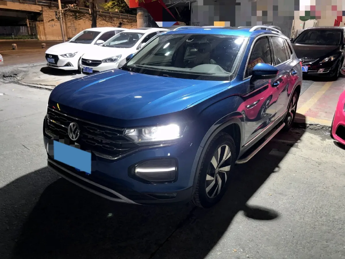 2019 Jeep Cherokee 2.0T 234HP L4 9AT,autocango,china used car exporter,china ev exporter,chinese used car exporter,chinese used ev exporter