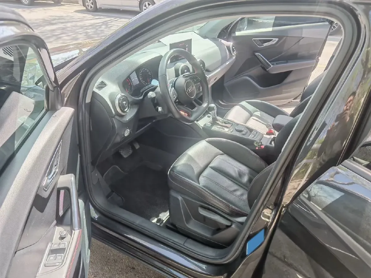 2022 Audi Q2L 1.4T 150HP L4 7DCT,autocango,china used car exporter,china ev exporter,chinese used car exporter,chinese used ev exporter