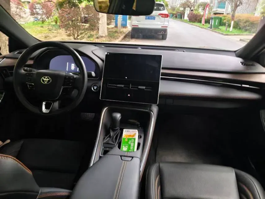 2024 Toyota Avalon 2.0L 152HP L4 E-CVT Hybrid,autocango,china used car exporter,china ev exporter,chinese used car exporter,chinese used ev exporter