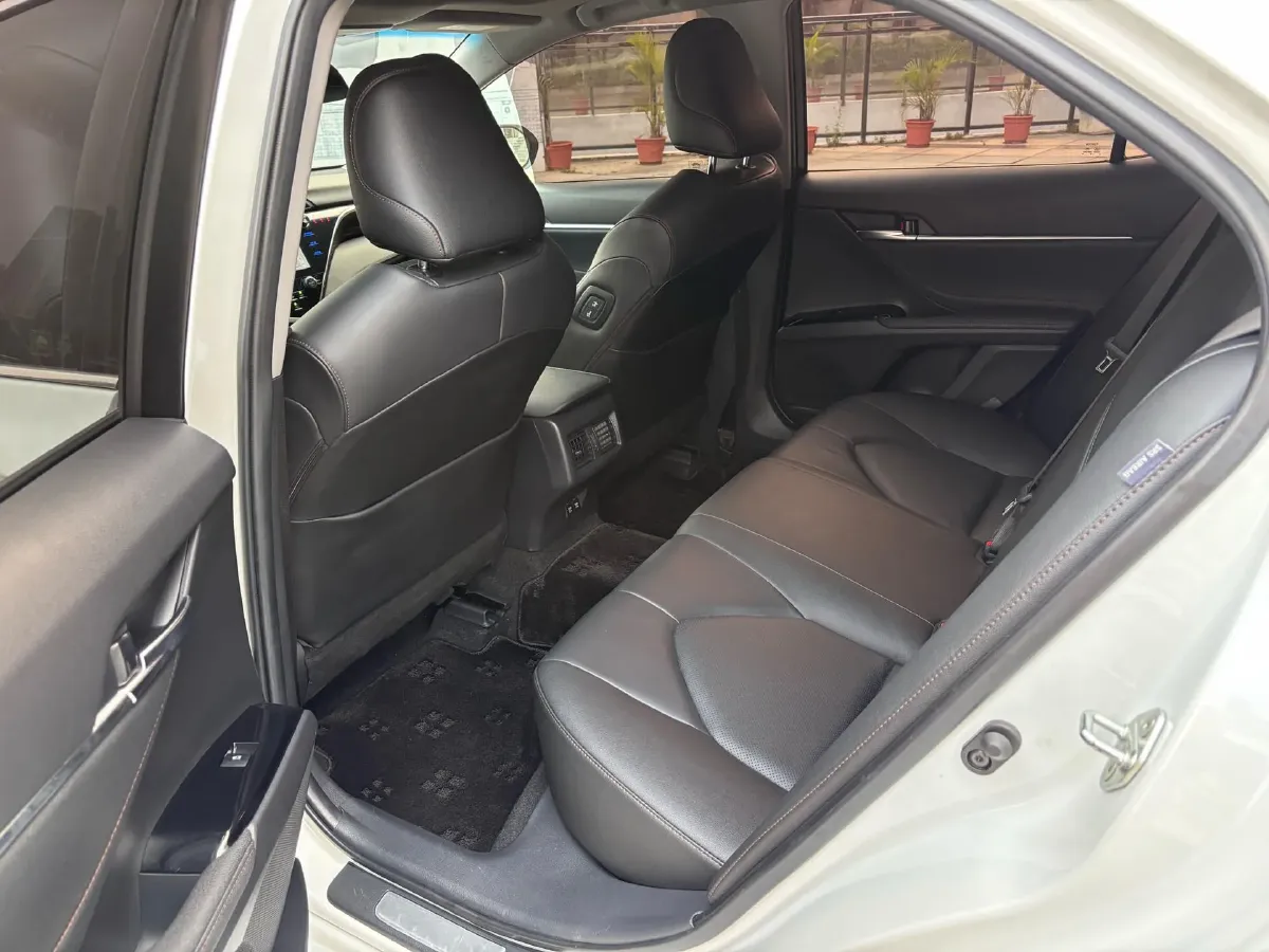 2019 Toyota Camry 2.5L 209HP L4 8AT,autocango,china used car exporter,china ev exporter,chinese used car exporter,chinese used ev exporter