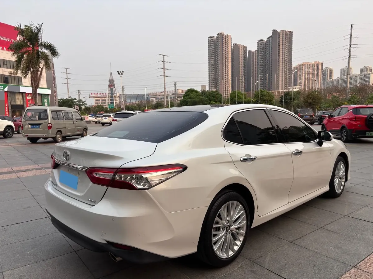 2019 Toyota Camry 2.5L 209HP L4 8AT,autocango,china used car exporter,china ev exporter,chinese used car exporter,chinese used ev exporter