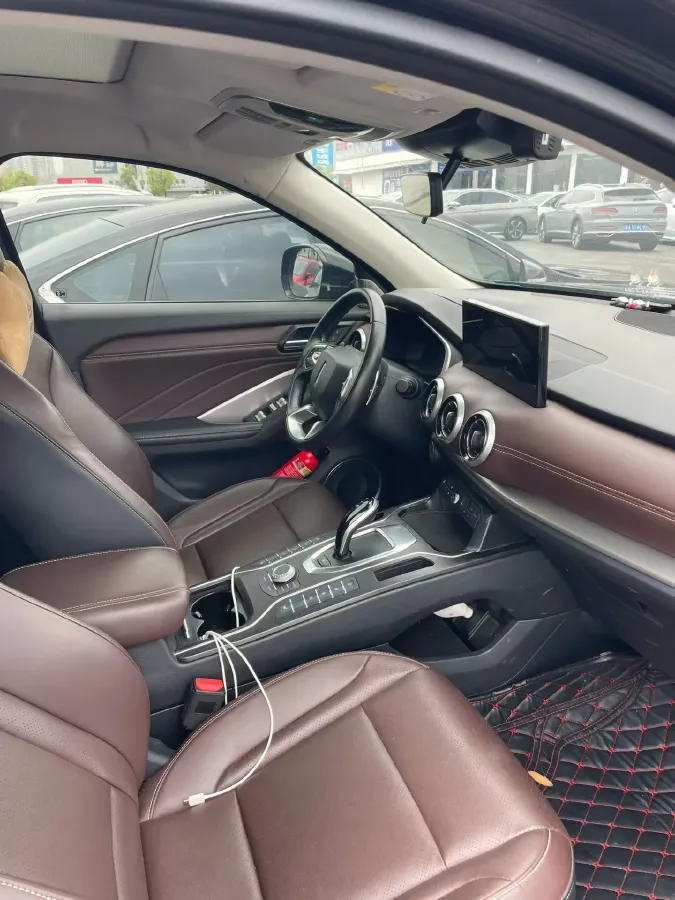 2020 WEY VV6 2.0T 227HP L4 7DCT,autocango,china used car exporter,china ev exporter,chinese used car exporter,chinese used ev exporter