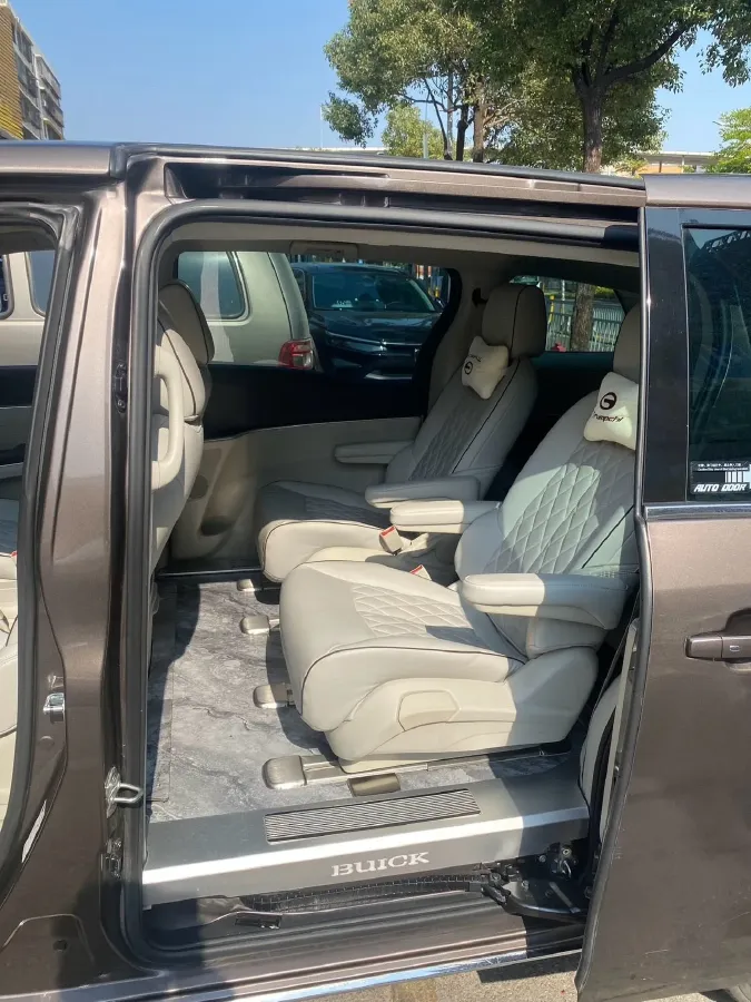 2023 Buick GL8 2.0T 237HP L4 9AT,autocango,china used car exporter,china ev exporter,chinese used car exporter,chinese used ev exporter