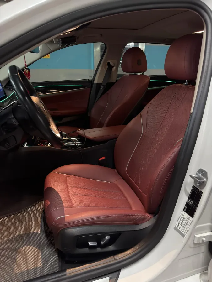 2021 BMW 5 Series 2.0T 184HP L4 8AT,autocango,china used car exporter,china ev exporter,chinese used car exporter,chinese used ev exporter