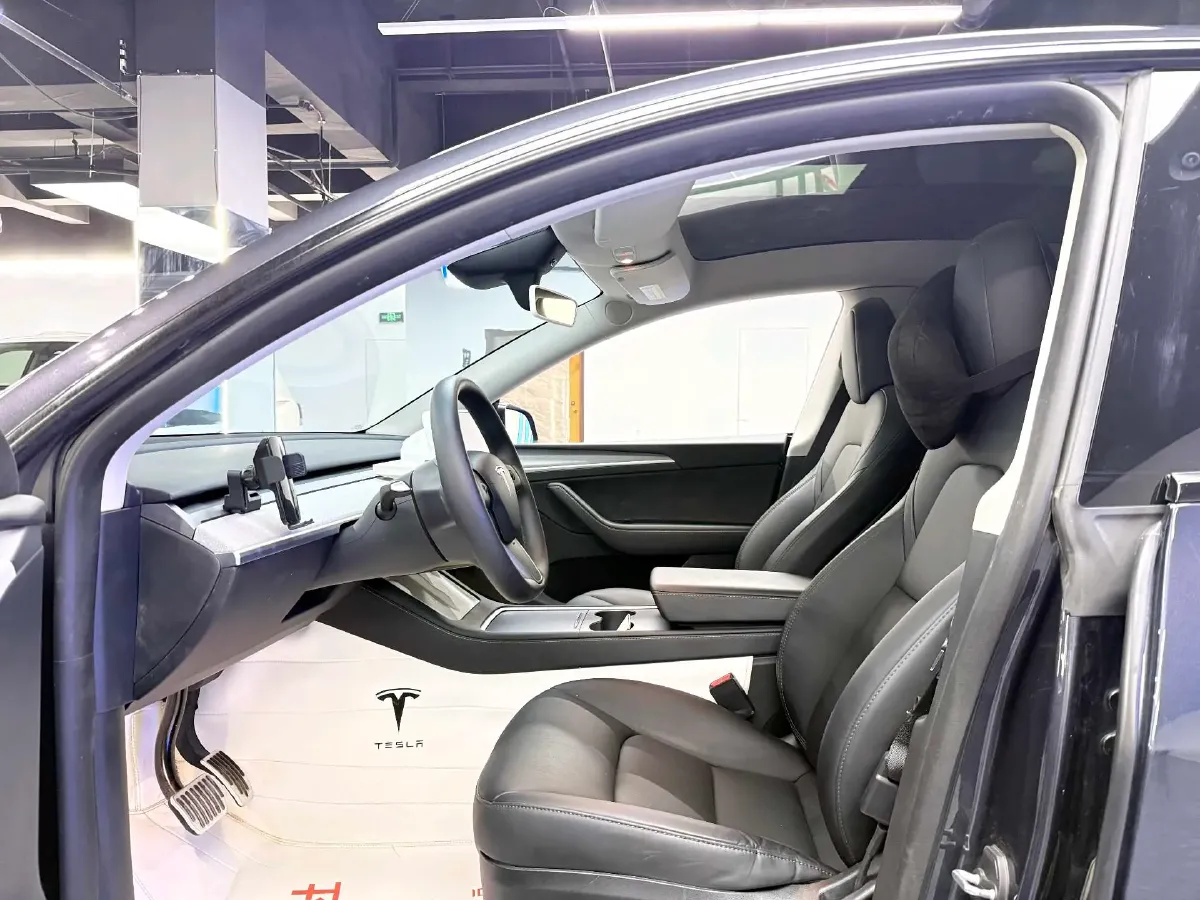 2024 Tesla Model Y BEV 78.4KWH,autocango,china used car exporter,china ev exporter,chinese used car exporter,chinese used ev exporter