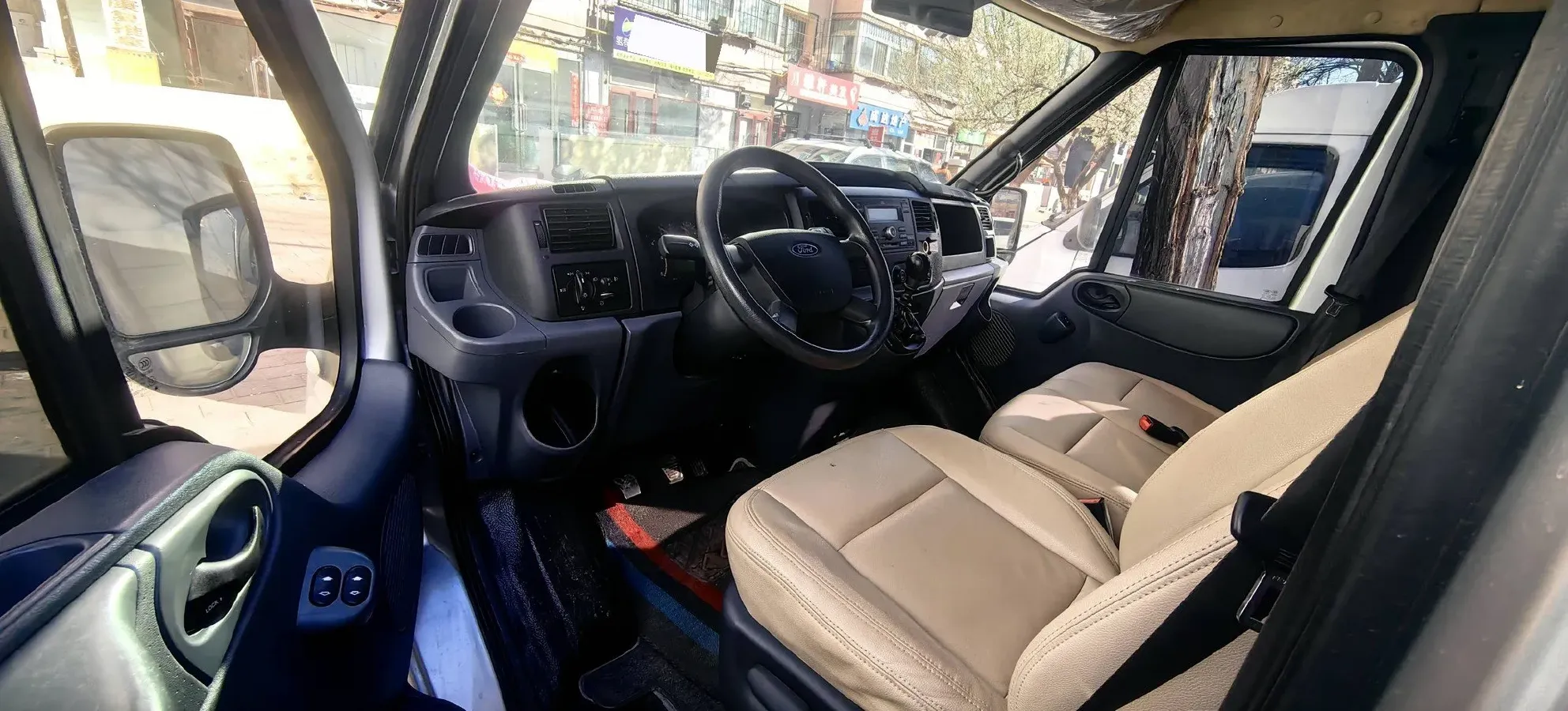 2020 Ford Transit 2.0T 121HP L4 5MT,autocango,china used car exporter,china ev exporter,chinese used car exporter,chinese used ev exporter