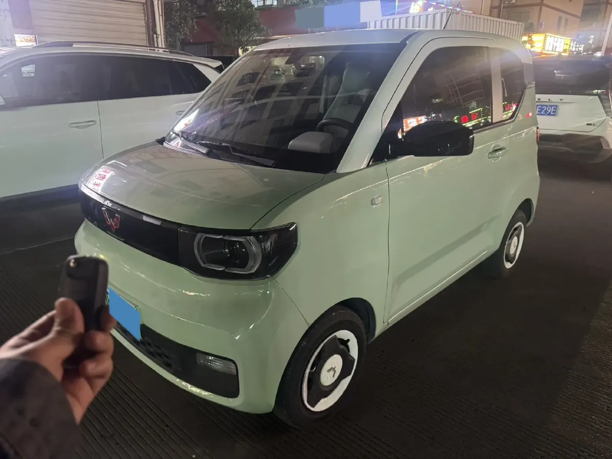 2021 WuLing HongGuang MINI EV BEV 13.8KWH,autocango,china used car exporter,china ev exporter,chinese used car exporter,chinese used ev exporter