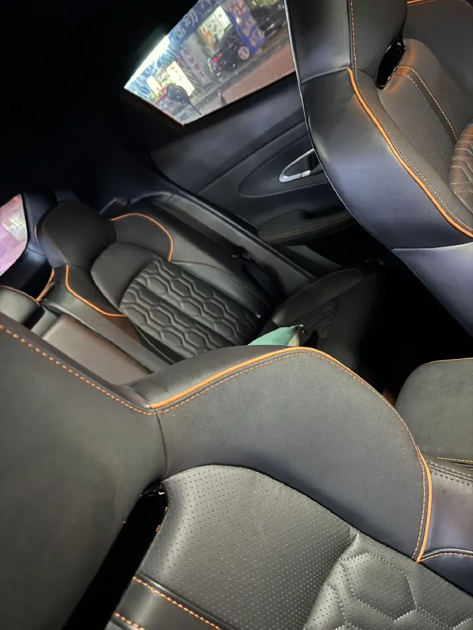 2022 ChangAn UNI-T 1.5T 188HP L4 7DCT,autocango,china used car exporter,china ev exporter,chinese used car exporter,chinese used ev exporter