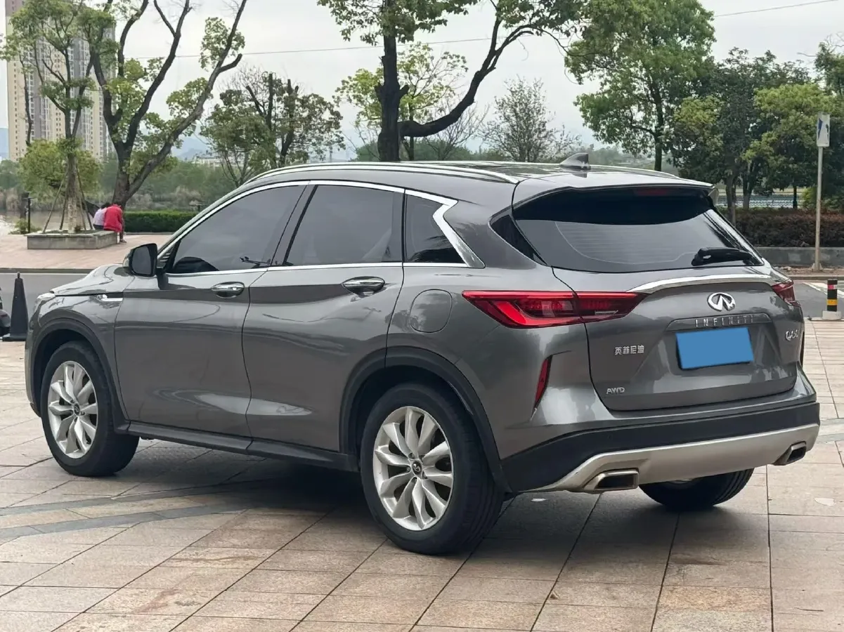 2018 Mitsubishi Pajero 3.0L 174HP V6 5AT,autocango,china used car exporter,china ev exporter,chinese used car exporter,chinese used ev exporter