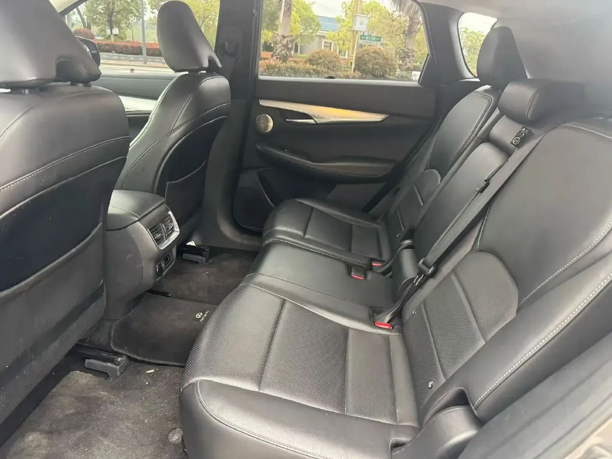 2018 Mitsubishi Pajero 3.0L 174HP V6 5AT,autocango,china used car exporter,china ev exporter,chinese used car exporter,chinese used ev exporter