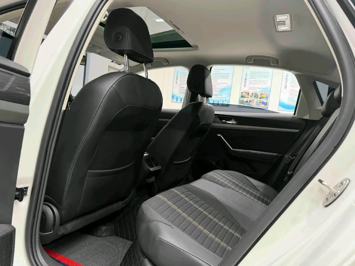 2022 Volkswagen Sagitar 1.2T 116HP L4 7DCT,autocango,china used car exporter,china ev exporter,chinese used car exporter,chinese used ev exporter