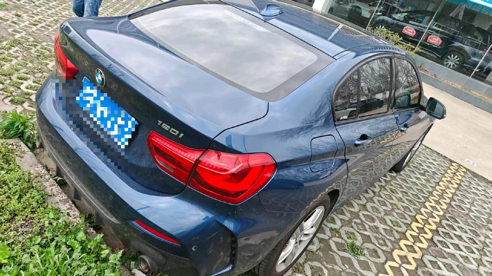 2021 BMW 1 Series 1.5T 140HP L3 7DCT,autocango,china used car exporter,china ev exporter,chinese used car exporter,chinese used ev exporter