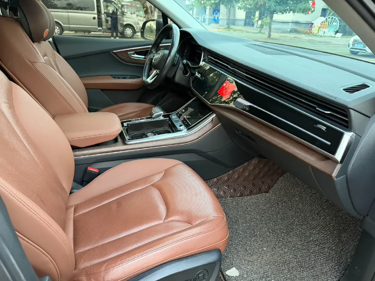 2021 Audi Q7 2.0T 245HP L4 8AT,autocango,china used car exporter,china ev exporter,chinese used car exporter,chinese used ev exporter