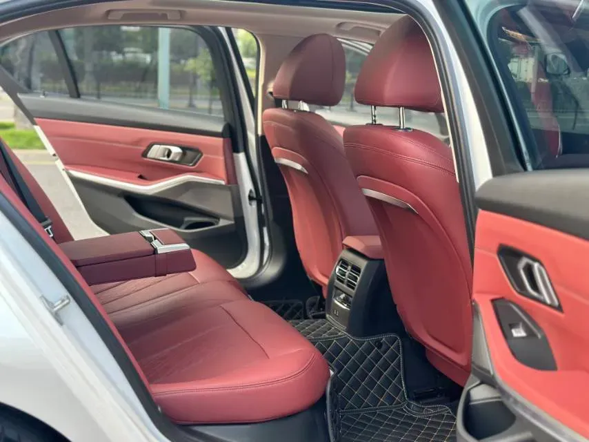 2024 BMW 3 Series 2.0T 184HP L4 8AT,autocango,china used car exporter,china ev exporter,chinese used car exporter,chinese used ev exporter