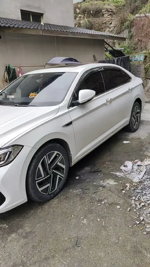 2024 Volkswagen Sagitar 1.5T 160HP L4 7DCT,autocango,china used car exporter,china ev exporter,chinese used car exporter,chinese used ev exporter