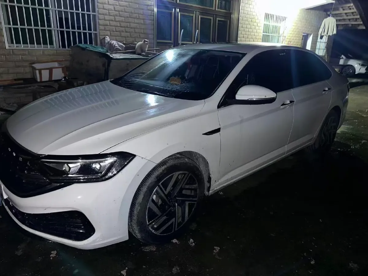 2024 Volkswagen Sagitar 1.5T 160HP L4 7DCT,autocango,china used car exporter,china ev exporter,chinese used car exporter,chinese used ev exporter